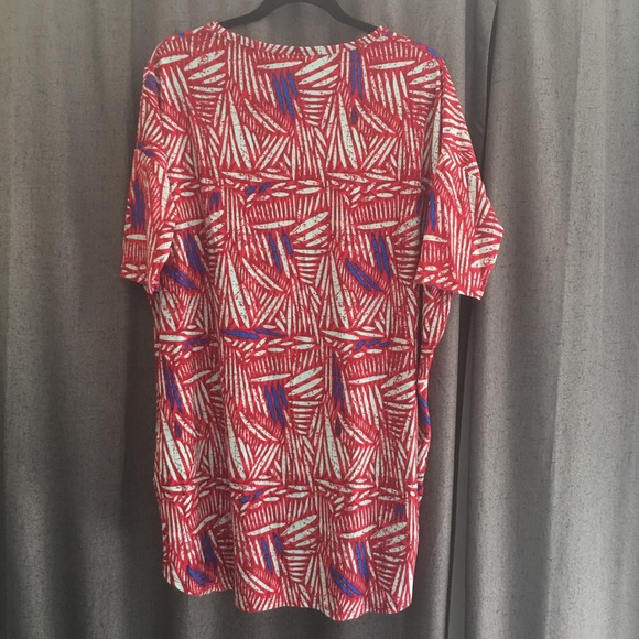 Lularoe Irma Tunic (legging material) - Medium - Picture 2 of 4